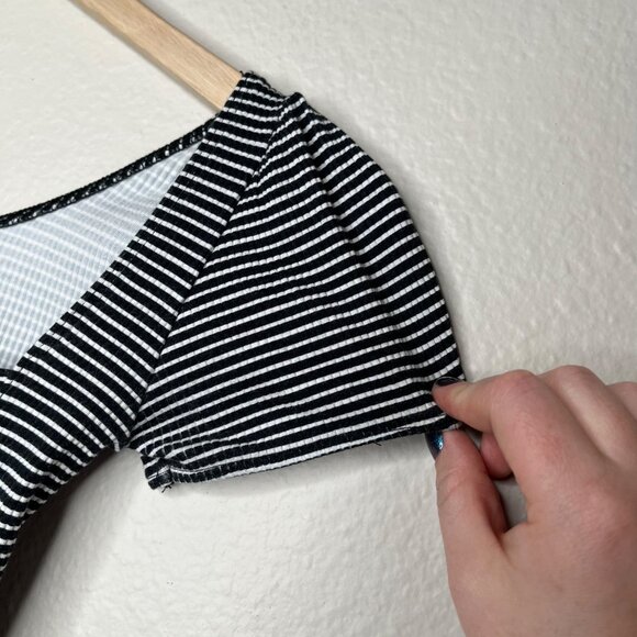 Out from Under Urban Outfitters Black & White Striped Short-Sleeve bodysuit XS - Picture 7 of 9